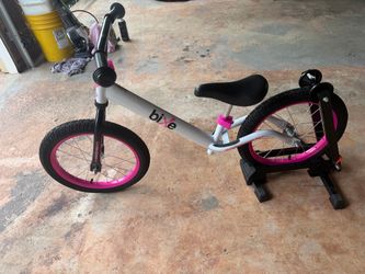 Bixe Kids Balance Bike Pink and White