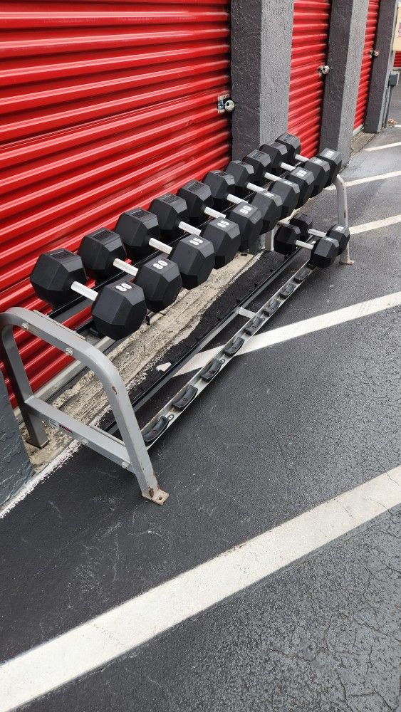 Free Gratis NAUTILUS  Rack ONLY  IF you BUY  the Hex Dumbells SET  75s To 100s. Delivery For Extra

( 1050 POUNDS TOTAL)$1000

NOT SOLD SEPARATELY 