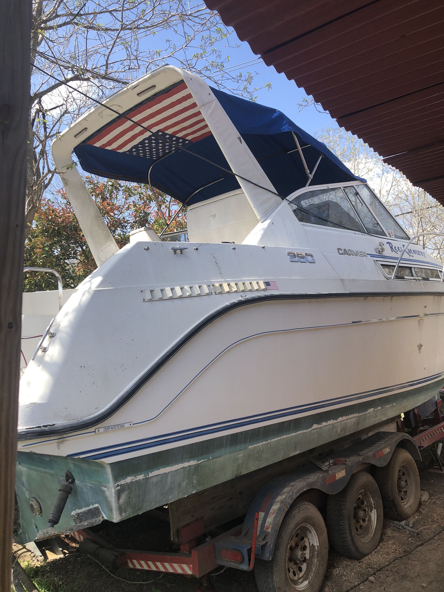 1995 Carver 280 Yacht/Boat with 3 axle trailer 