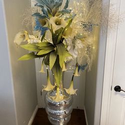 Decorative Floor Vase With Flowers New 