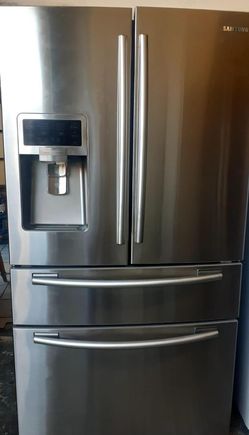 Samsung 4-Door Stainless Steel Fridge
