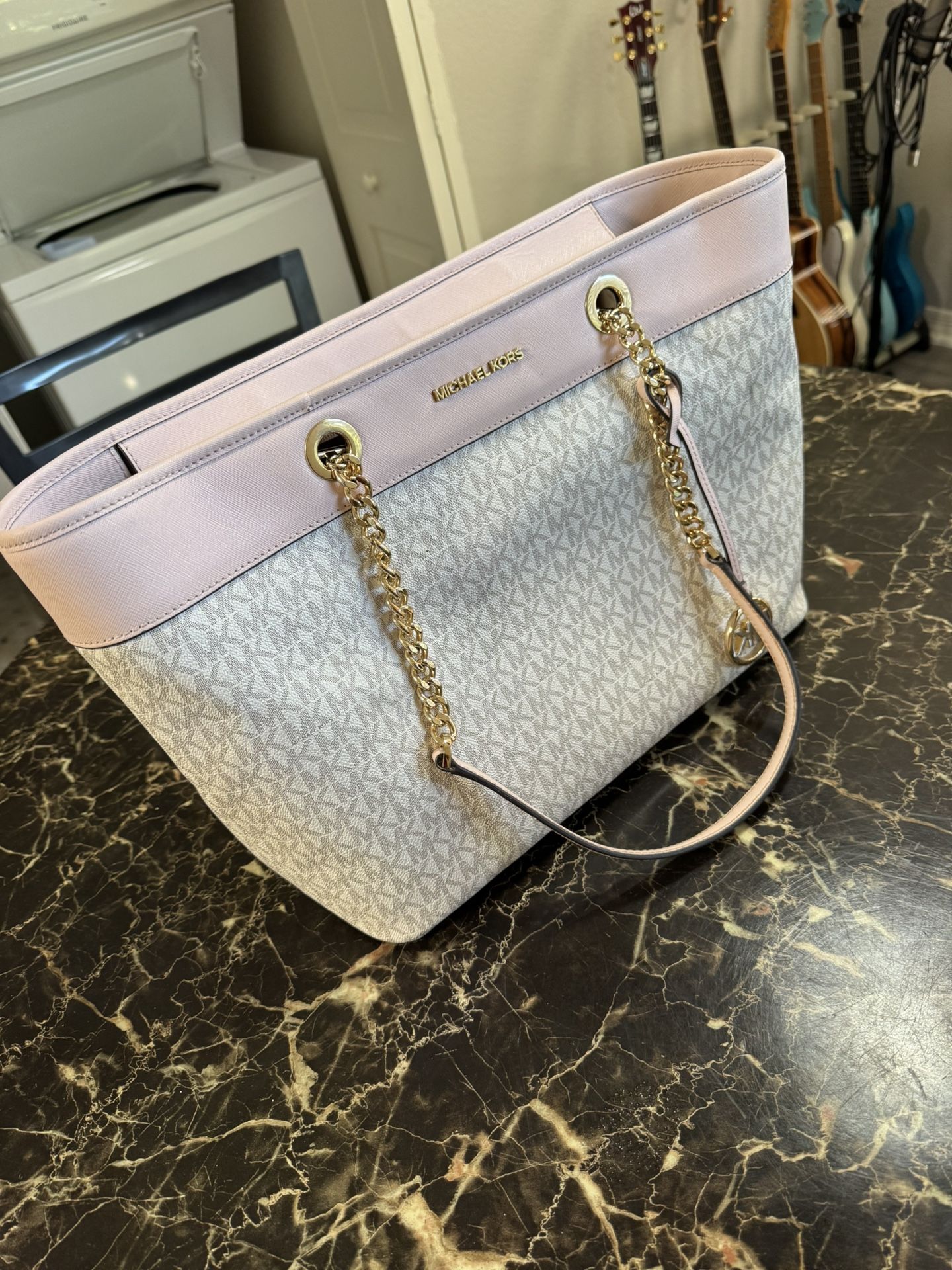 Michael Kors Women's Shania Large EW ChainTote