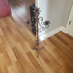 Pineapple candle holder