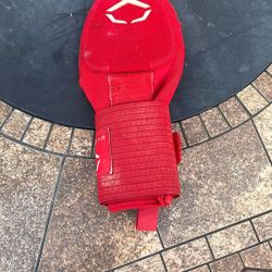 Right handed sliding mitt