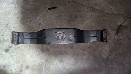 Camero Nova Transmission Crossmember