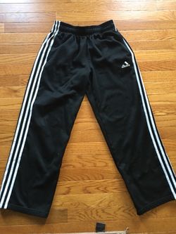 Adidas black bottom fleece kids 14-16 size