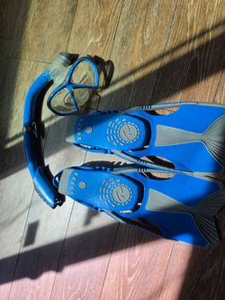Kids snorkeling set