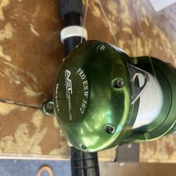 Avet Pro EXW 30/2 roller rod combo