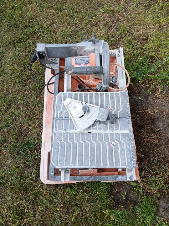 Ridgid Cụt Saw