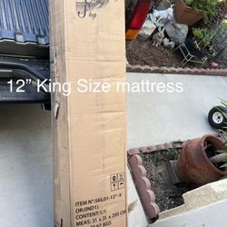 Brand New. 12” King Size Mattress. Hybrid MemoryFoam/innerspring Combination 