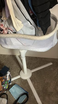 Halo bassinet
