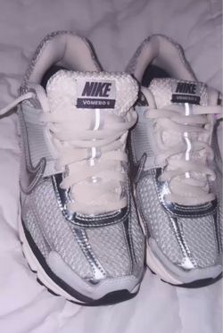 Nike Vomero 5 Photon Dust Metallic Silver