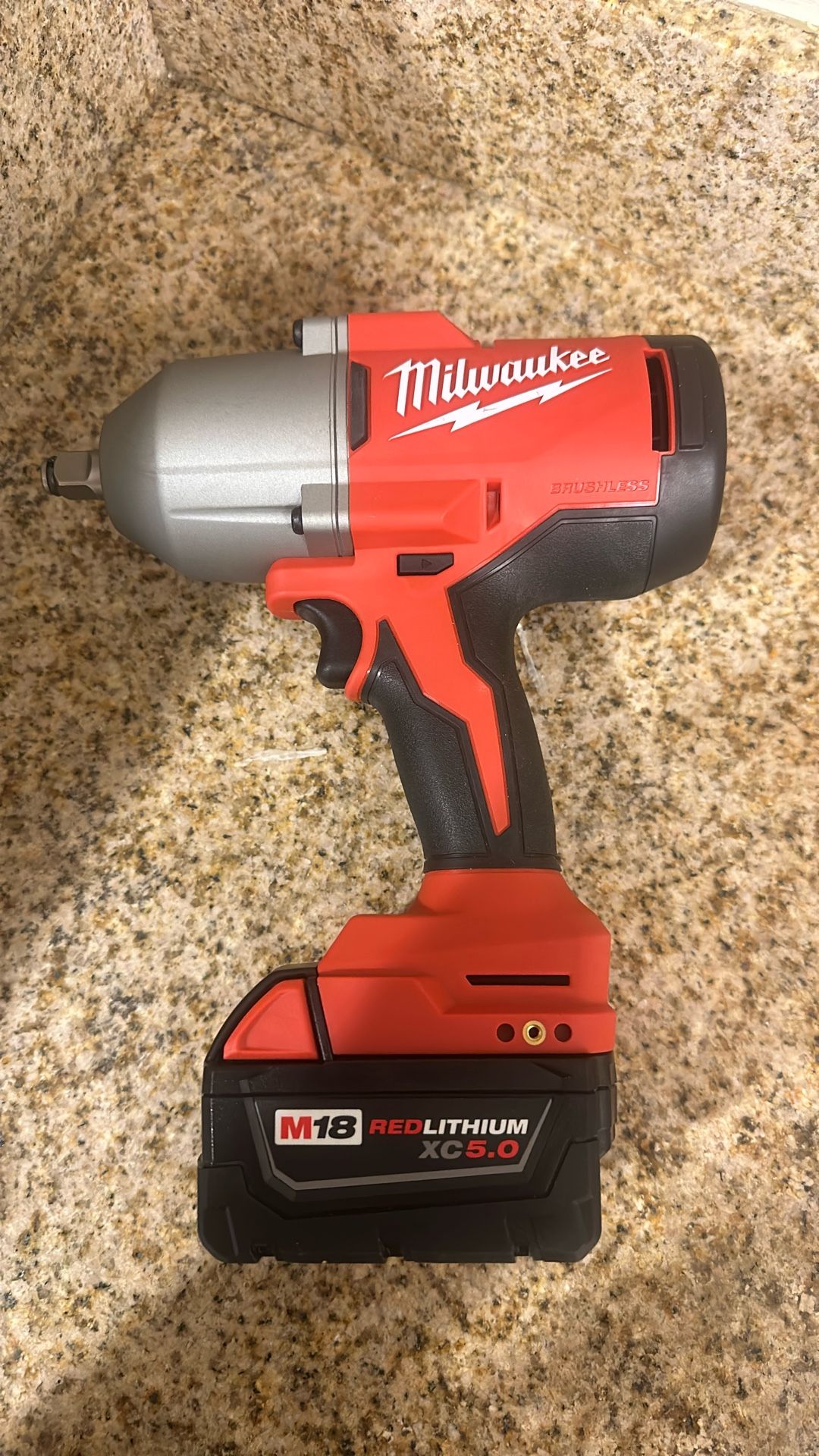 Milwaukee (High Torque) Impact Wrench 1/2