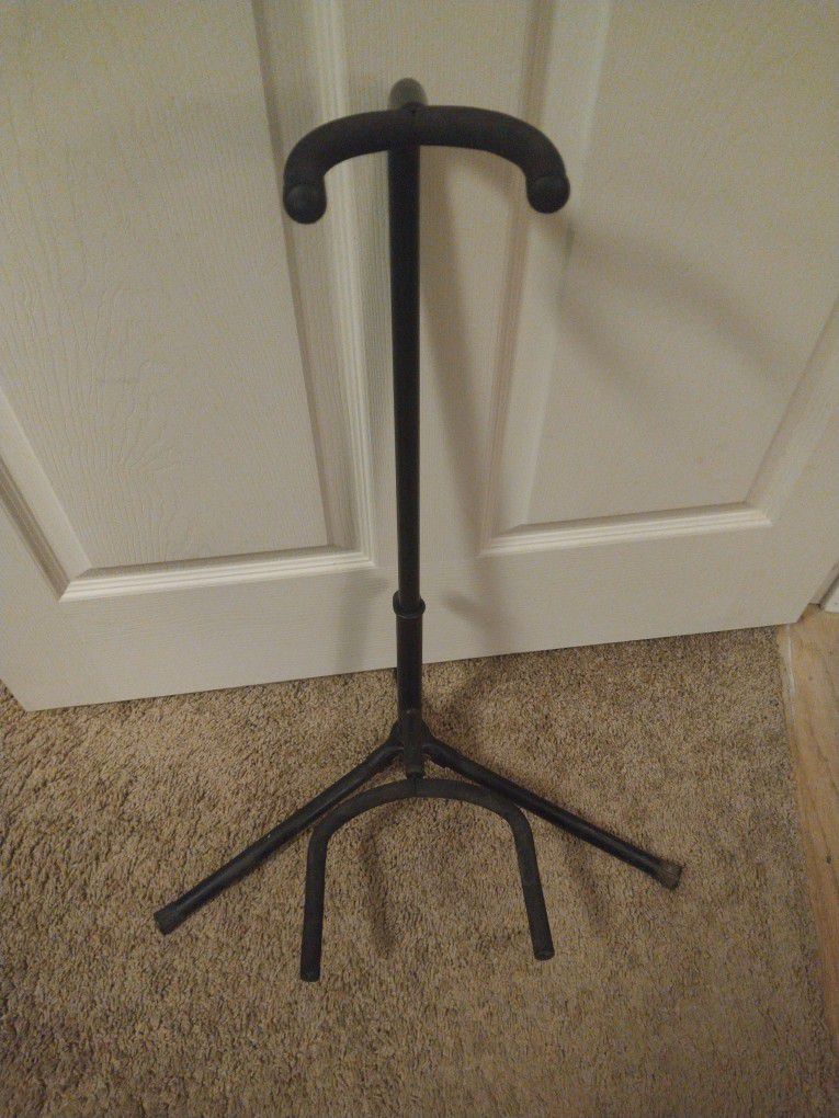 Adjustable guitar Stand