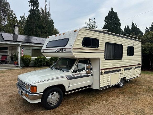 1987 Toyota Dolphin