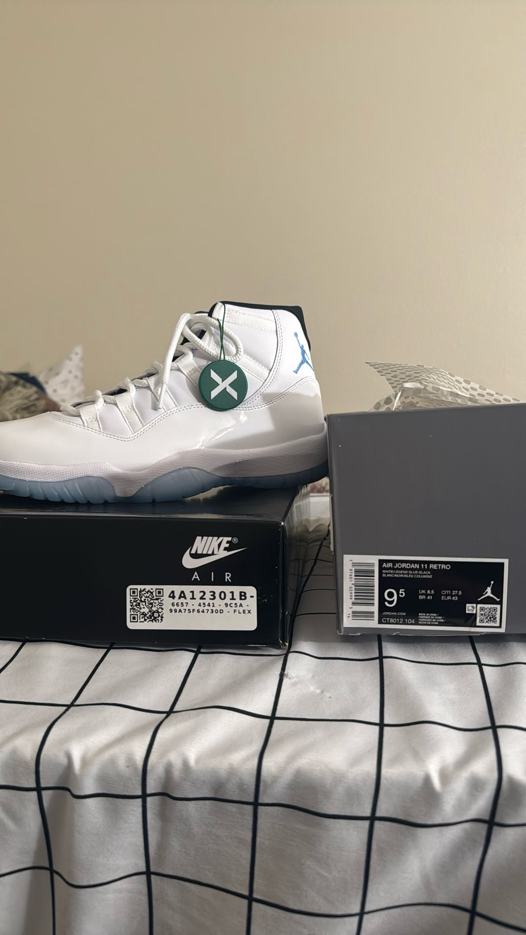 Jordan 11 Legend Blue