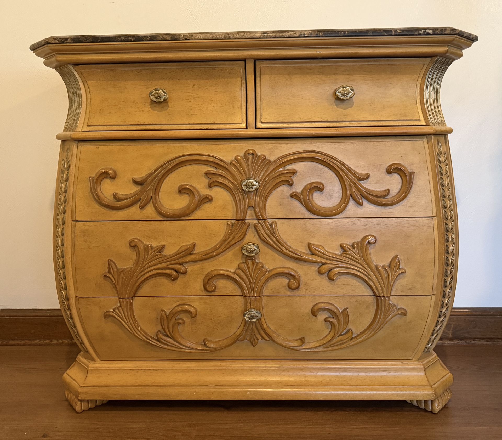 American Signature Dresser