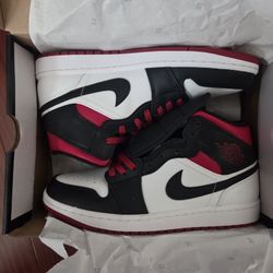 Nike Air Jordan 1 Mid