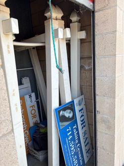 7 Hanging Frames for Real Estate Signs