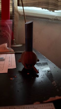 Pivot holder so you don’t have it on the table laying down
