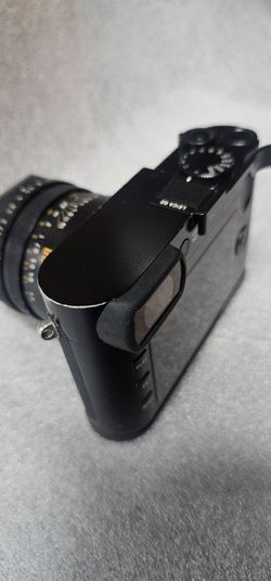Trade leica Q2