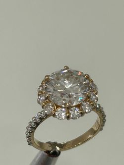 14KT 7.02CTW VVS2 LabGrown Diamond Engagement Ring (IGI Certified)