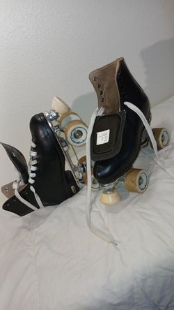 Size 7m8w Roller Skates