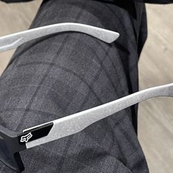 FOX 🦊  SUNGLASSES  🕶  $30 Or 2 For $50