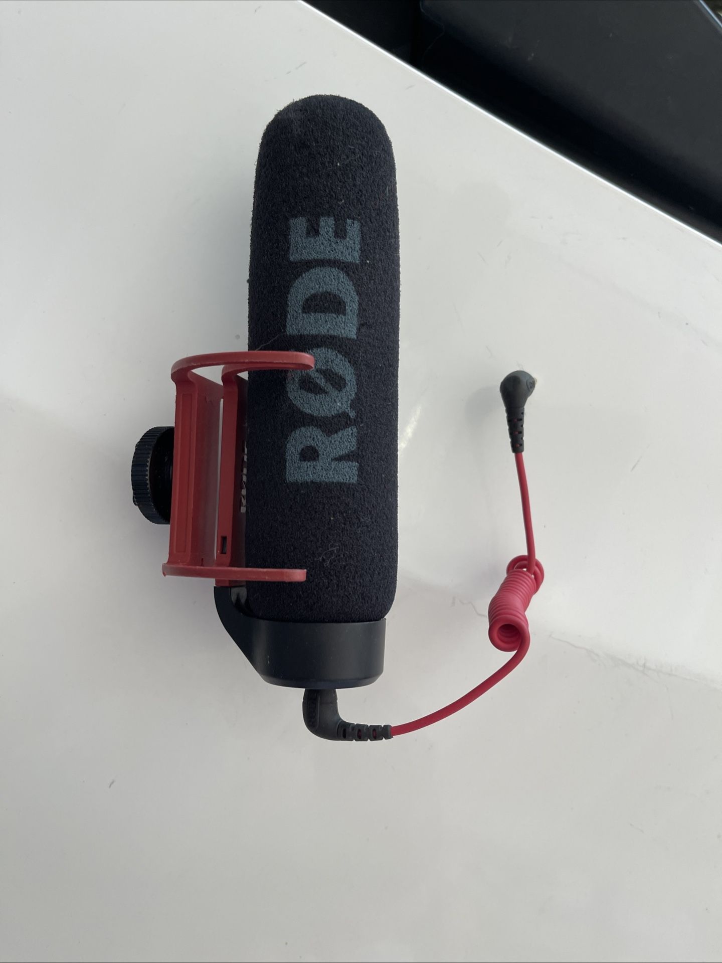 Rode VideoMic GO Lightweight On-Camera Microphone- Brand 