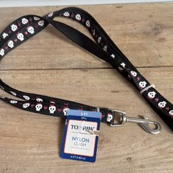 NEW Top Paw Nylon Leash with Skulls just $5 xox