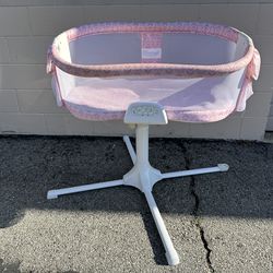 Bassinet  swivel sleeper