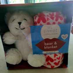 Bear and Blanket 2 Piece Set The Sweet Collection NIB