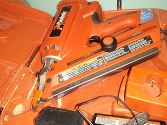 Cordless paslode nail gun with two battery