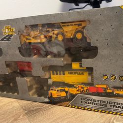 CAT Express Construction Train Set (NEW)