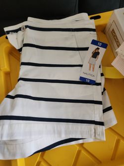 NUTICA SHORTS SIZE 10