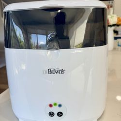 Dr. Brown’s Deluxe Electric Sterilizer for Baby Bottles and Other Baby Essentials
