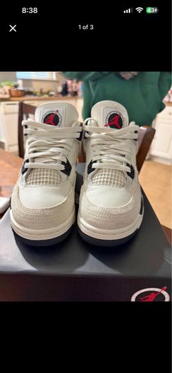 Jordan 4s