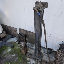 Hydraulic Ram And Pump