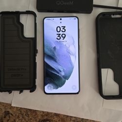 As new Samsung S21 flagship unlocked phone Sim + eSim Dex wireless power sharing