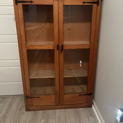 Solid wood cabinet