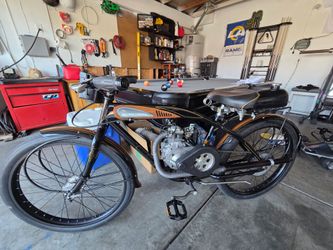 Felt motorized beach cruiser