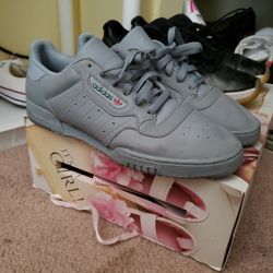 Yeezy Powerphase Grey