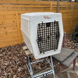 Ruff Tough Kennel Large