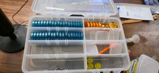 1 LOT of Assorted LEGO Pieces