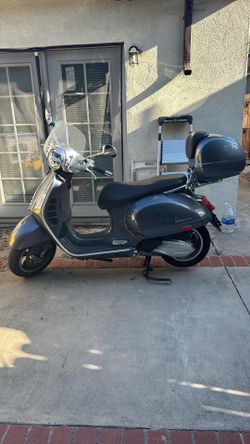 Vespa GTS 300