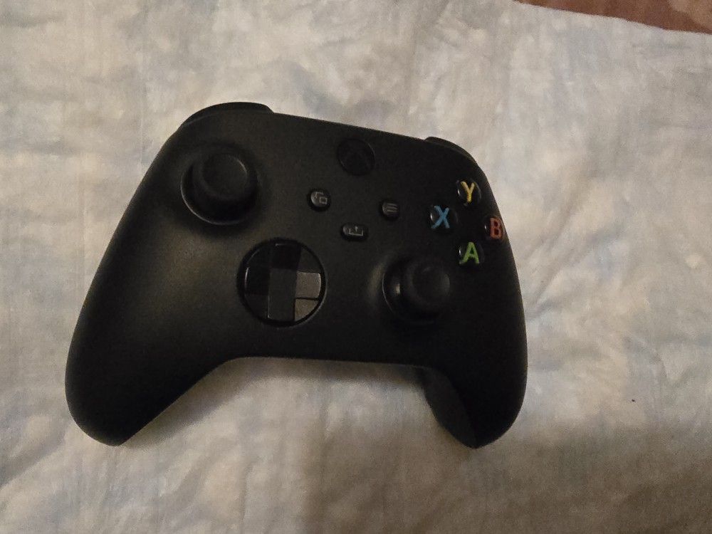 Microsoft - Xbox Wireless Controller for Windows Devices, Xbox Series X, Xbox Series S, Xbox One - Carbon Black