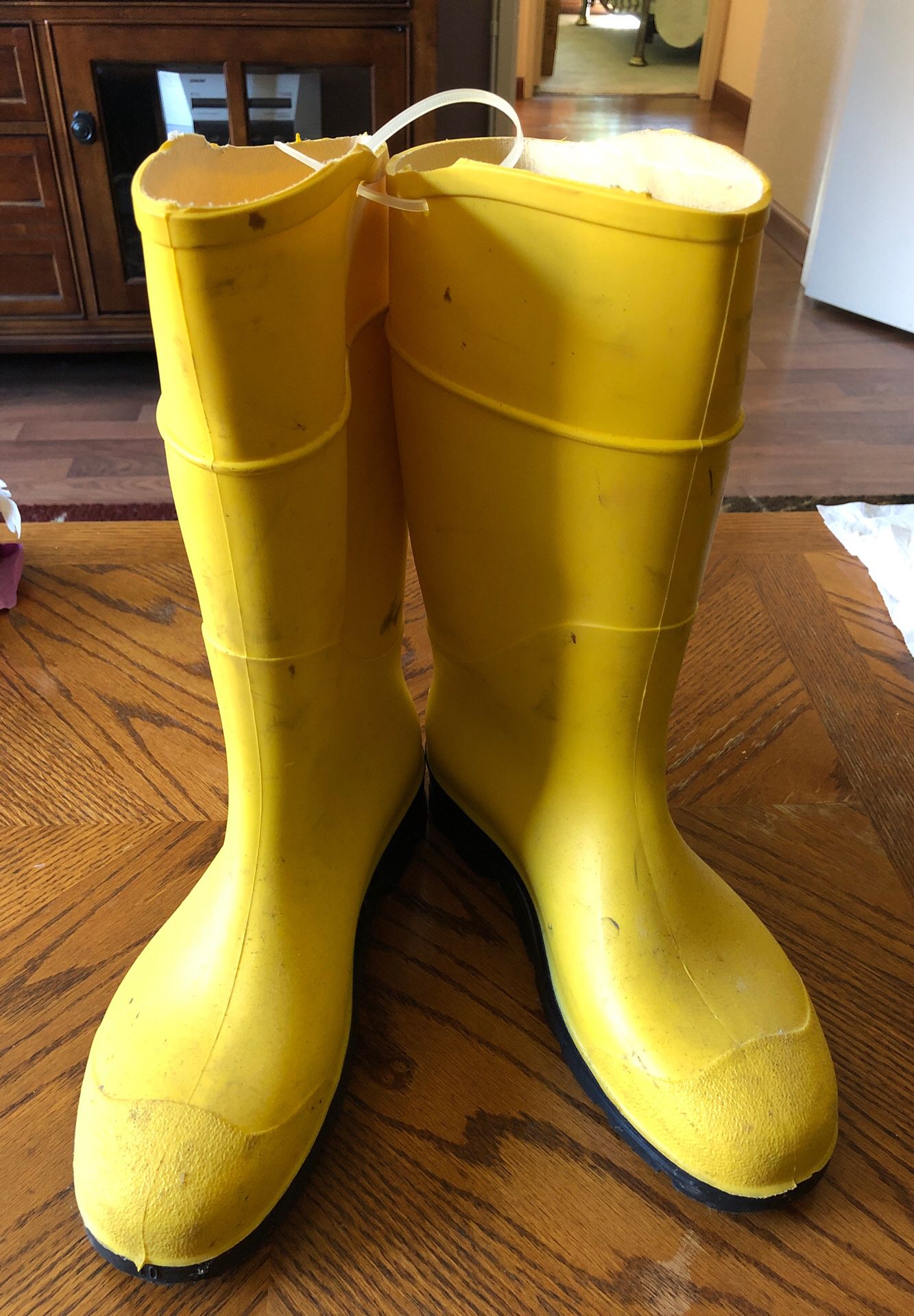Rubber Rain Boots Men’s 10.5
