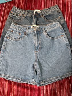Lot of 2 girls Jean shorts - 26 or size 2