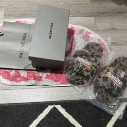 Balenciaga Slides 