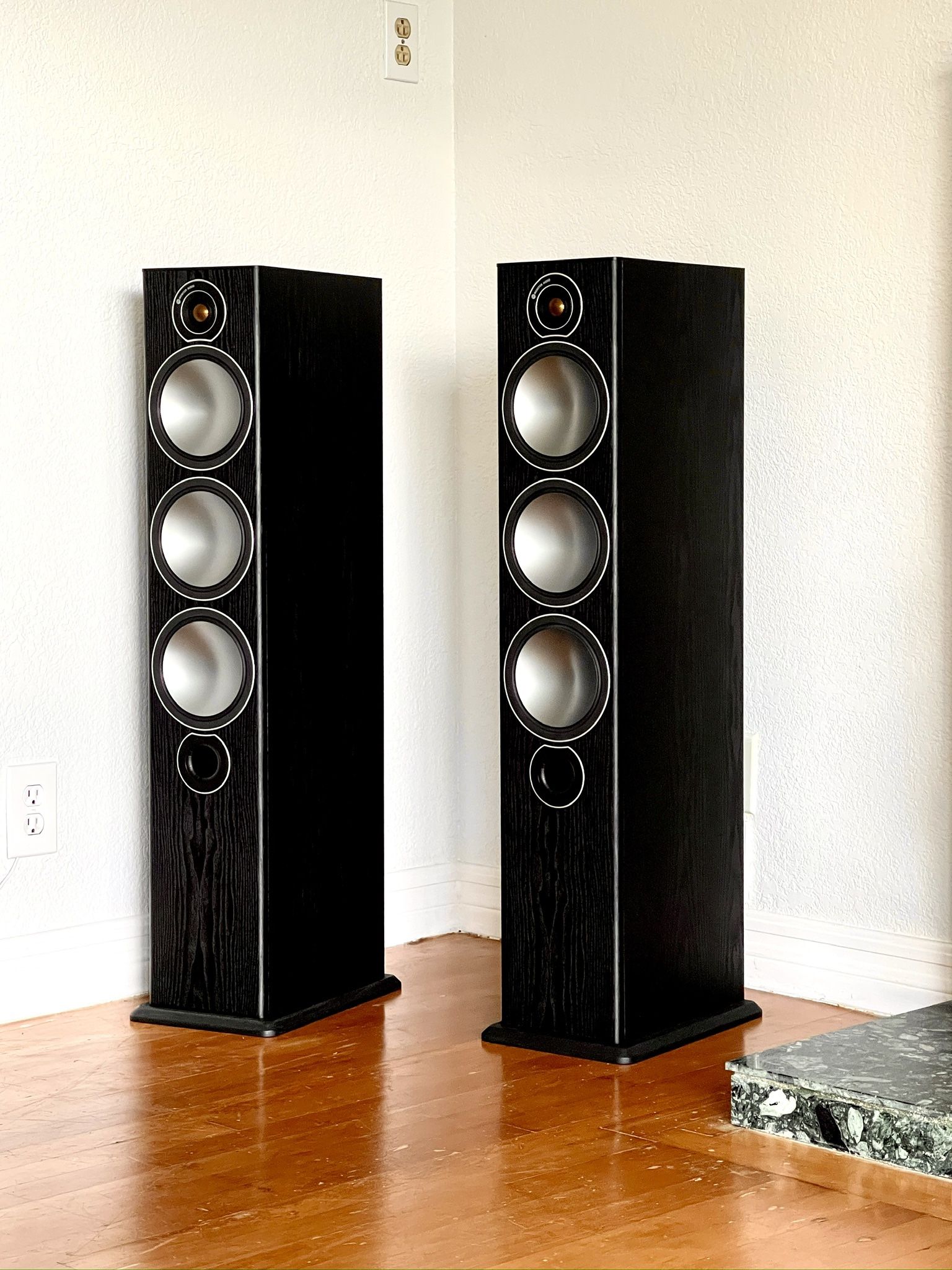 Monitor Audio Bronze 6 speakers